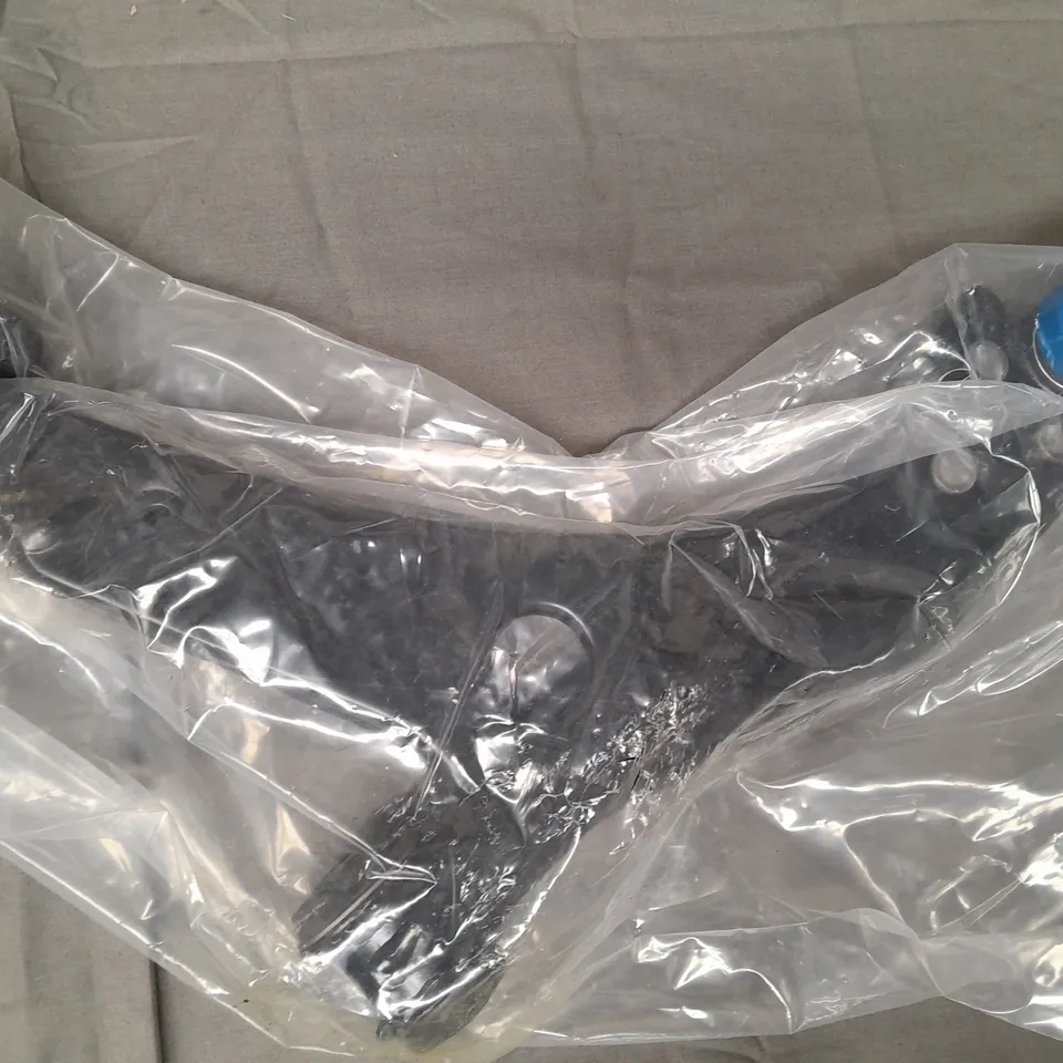 UNBRANDED CONTROL ARM