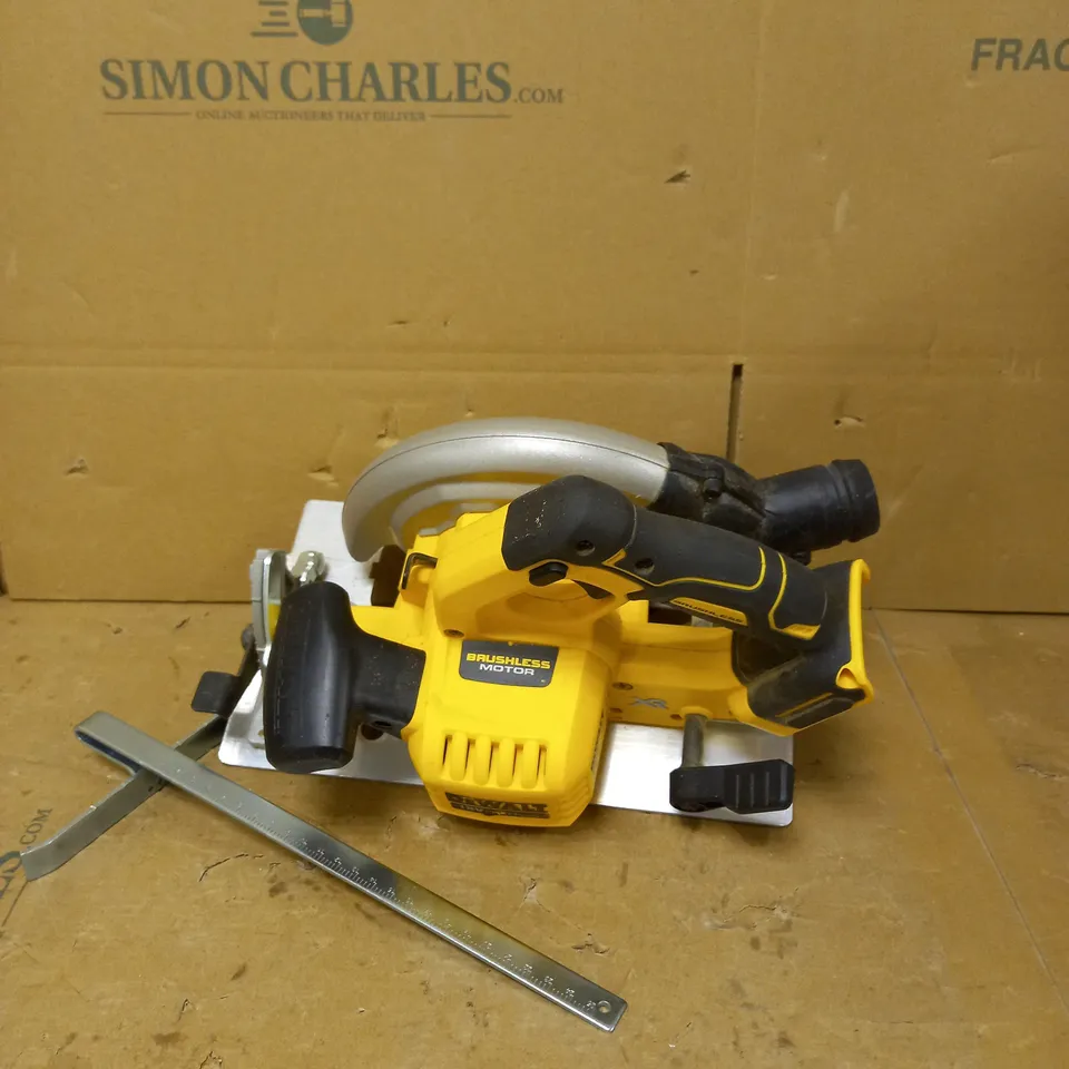 DEWALT DCS570N CORDLESS XR BRUSHLESS CIRCULAR SAW