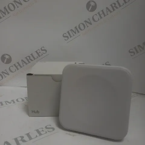 BOXED HIVE HUB