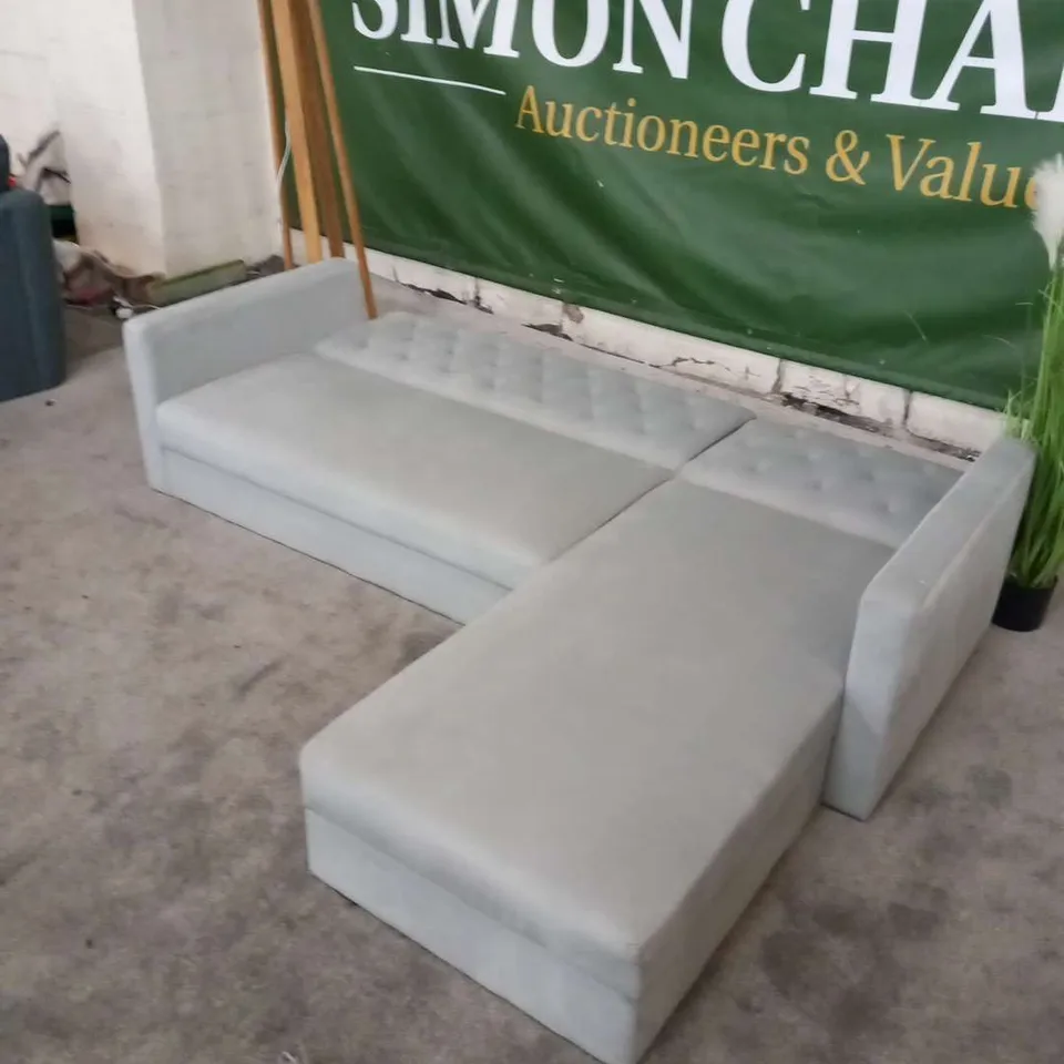 DESIGNER GREY FABRIC REVERSIBLE SLEEPER CORNER SOFA