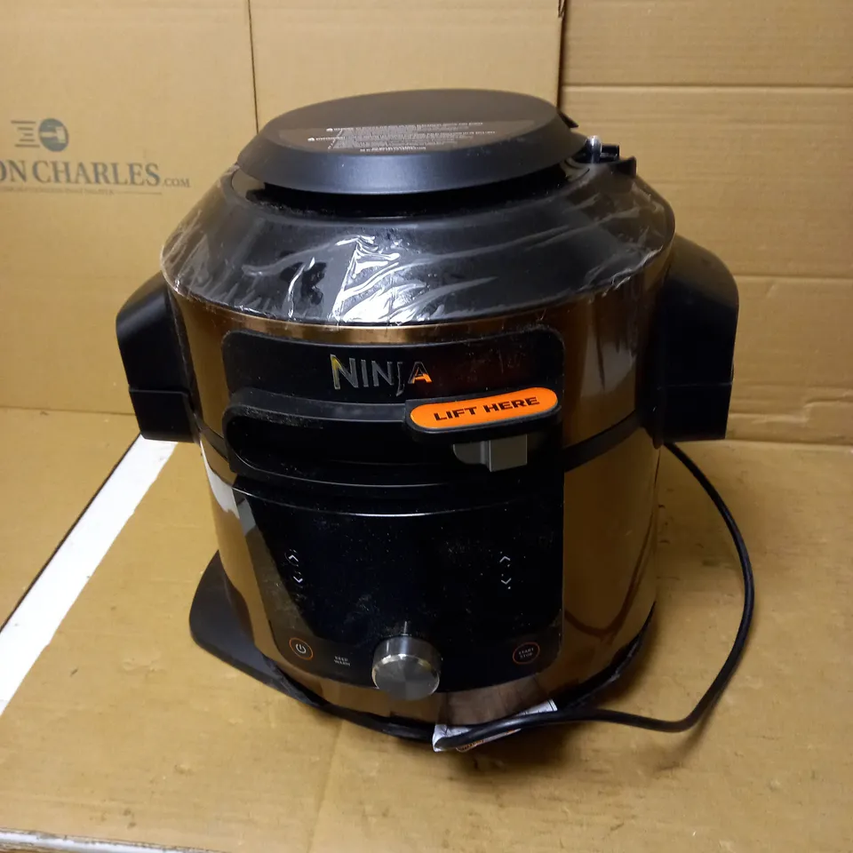 NINJA AIR FRYING SLOW COOKER