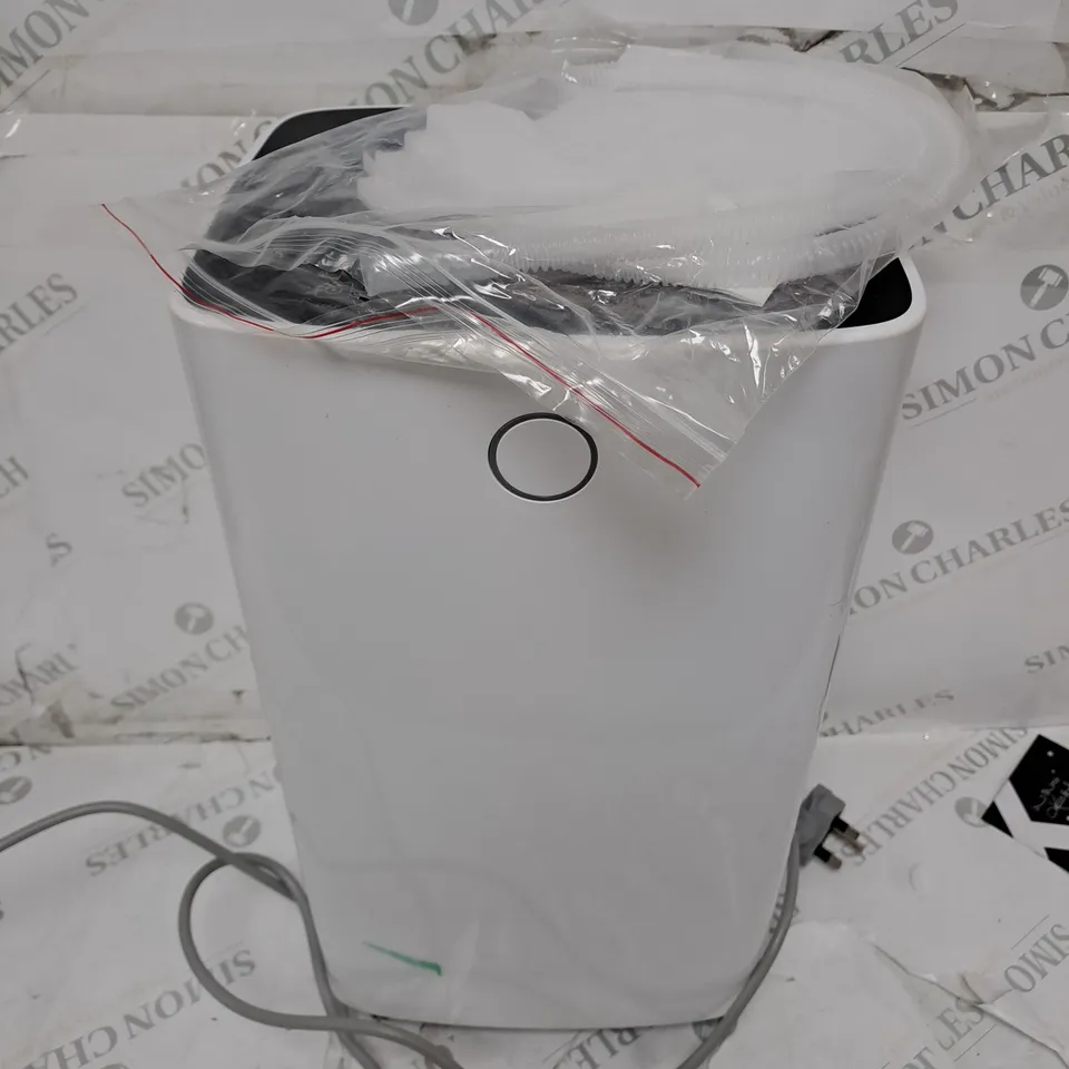 12L DEHUMIDIFIER WITH 2L WATER TANK AND TIMER