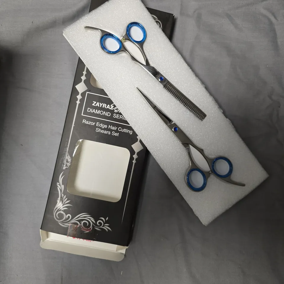 ZAYRA STYLE DIAMOND SERIES RAZOR EDGE HAIR CUTTING SHEARS SET- APPROXIMATELY 9 PCS 