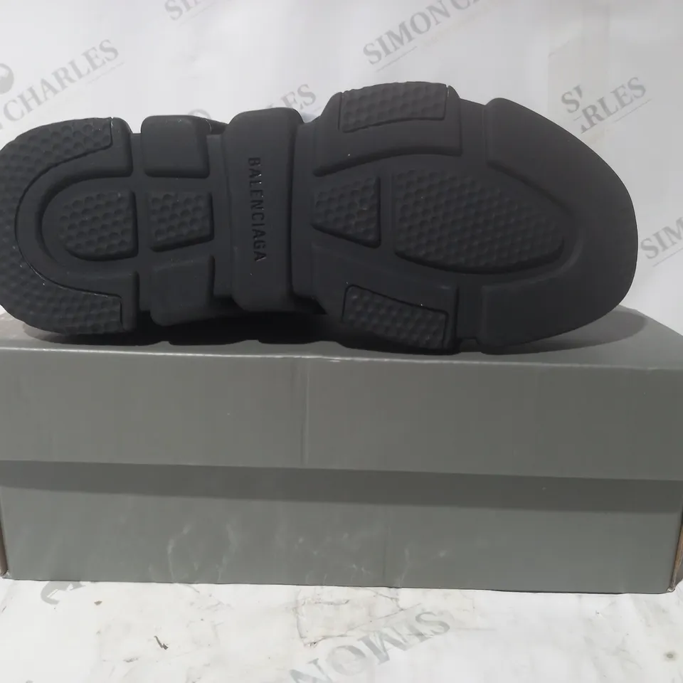 BOXED PAIR OF BALENCIAGA SHOES IN BLACK EU SIZE 43