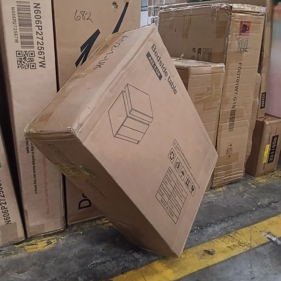 BOXED BEDSIDE TABLE - WHITE (1 BOX)