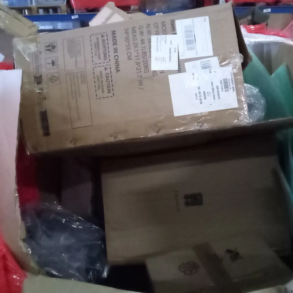 PALLET OF ASSORTED ITEMS INCLUDING HOMIDEC DRYING RACK, CEILING FAN LIGHT, CUPCAKE STAND, PORTABLE WARDROBE, RETRACTABLE SAFETY GATE, A3 BOOK COVERS 