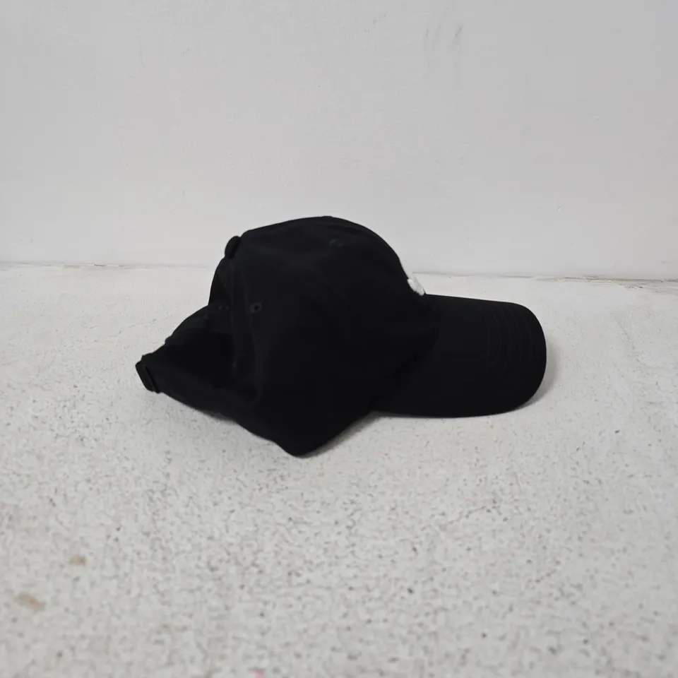 ADIDAS BASEBALL CAP – BLACK WITH TREFOIL LOGO (ONE SIZE)