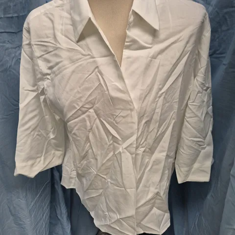 UNIQLO WOMEN’S WHITE BLOUSE – 3/4 SLEEVE, SIZE L