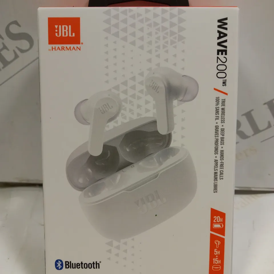 JBL WAVE200 TRUE WIRELESS EARBUD HEADPHONES