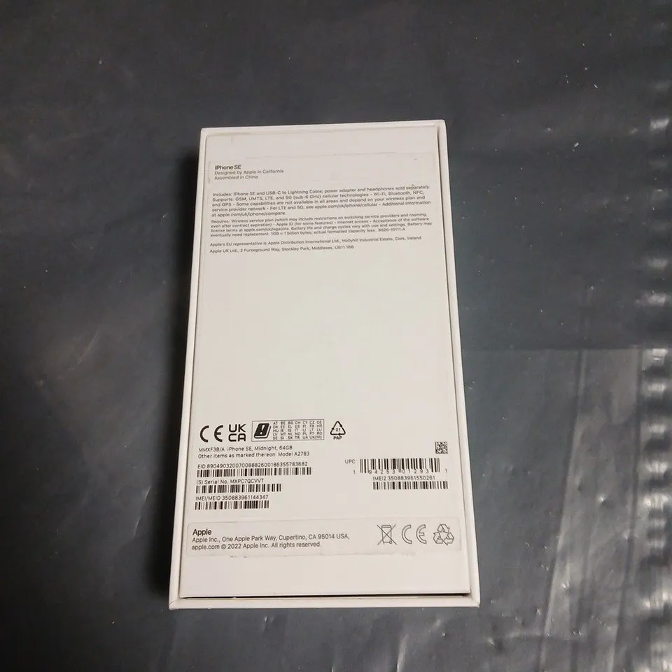 IPHONE SE BLACK  – BOXED