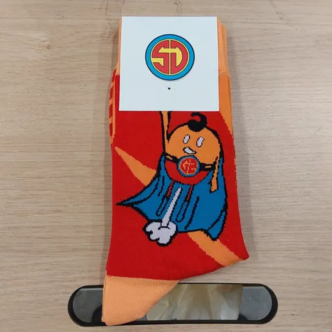 BOX OF APPROXIMATELY 360 BRAND NEW BIER CO 'SUPER DAD' SOCKS (1 BOX)