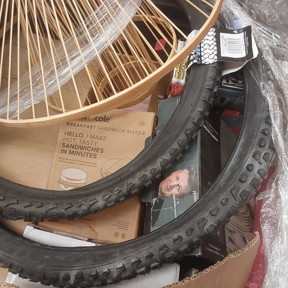 PALLET CONTAINING A VERY LARGE QUANTITY OF ASSORTED ITEMS INCLUDING: BICYCLE TYRES, SILENTNIGHT ELECTRIC BLANKET, LAMP SHADE, DREW & COLE BREAKFAST SANDWICH MAKER ECT