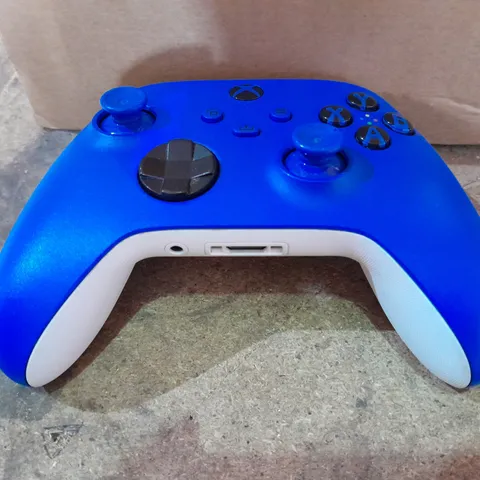 XBOX WIRELESS CONTROLLER - SHOCK BLUE