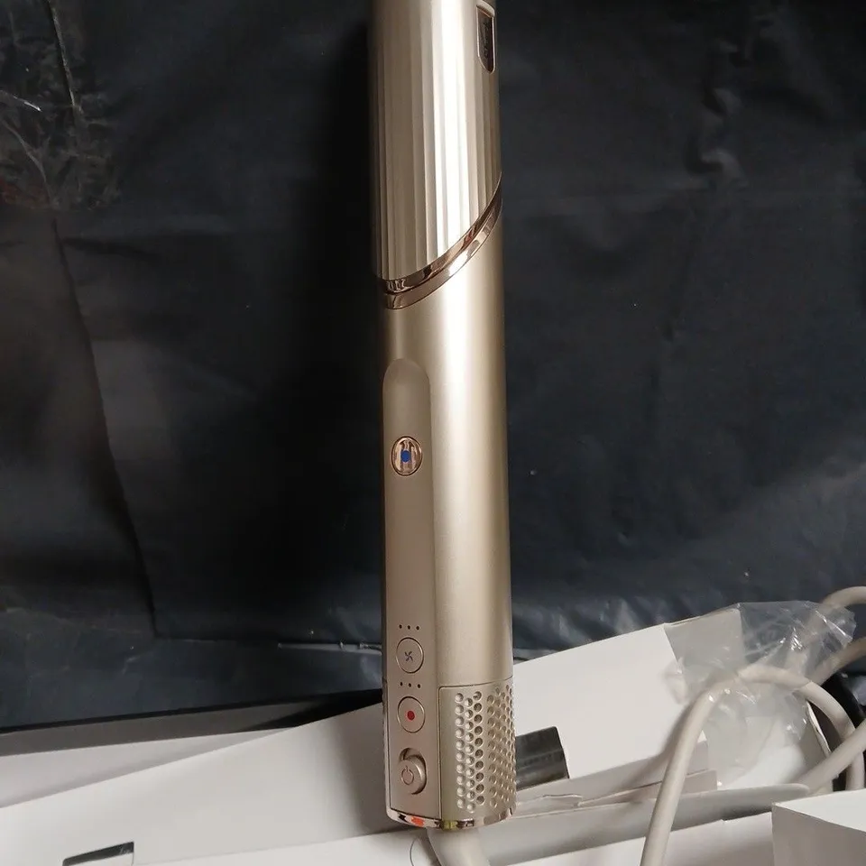 SHARK FLEXSTYLE HAIR STYLING SYSTEM – BOXED WITH ATTACHMENTS (GOLD)