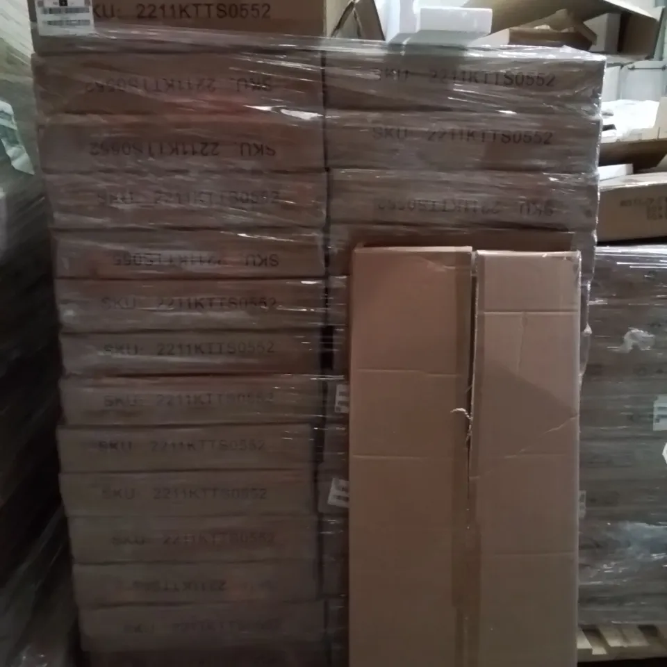 PALLET CONTAINING A LARGE QUANTITY OF BRAND NEW GLASS DISPLAY UNITS