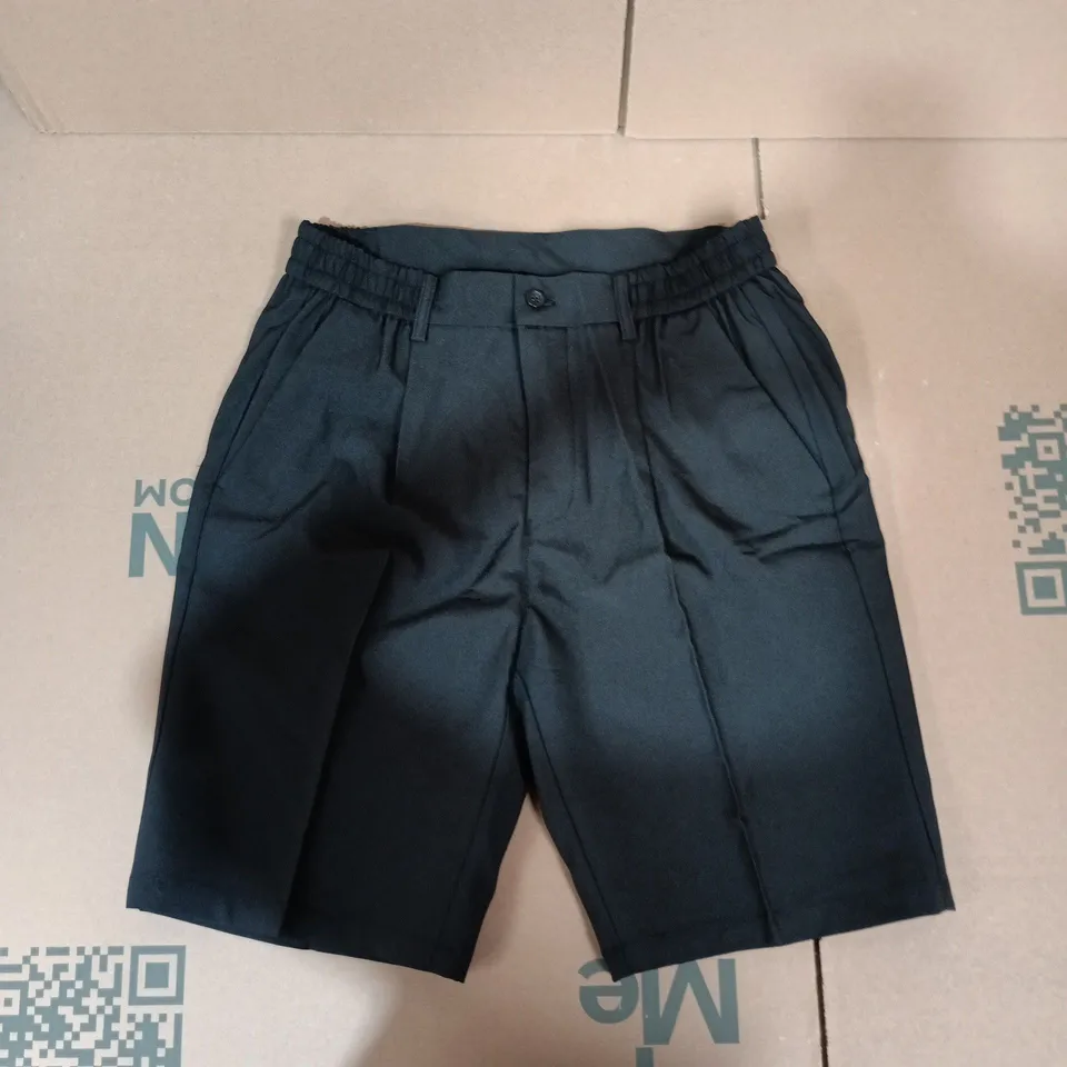 MEN'S BLACK SHORTS – SIZE L 