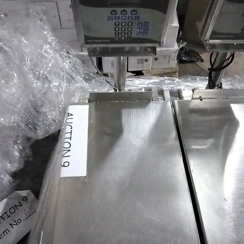 AVERY WEIGH-TRONIX E1110 SCALE