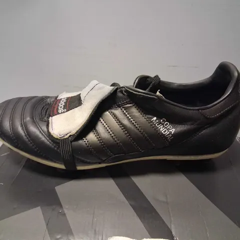 BOXED ADIDAS COPA MUNDIAL SIZE 8