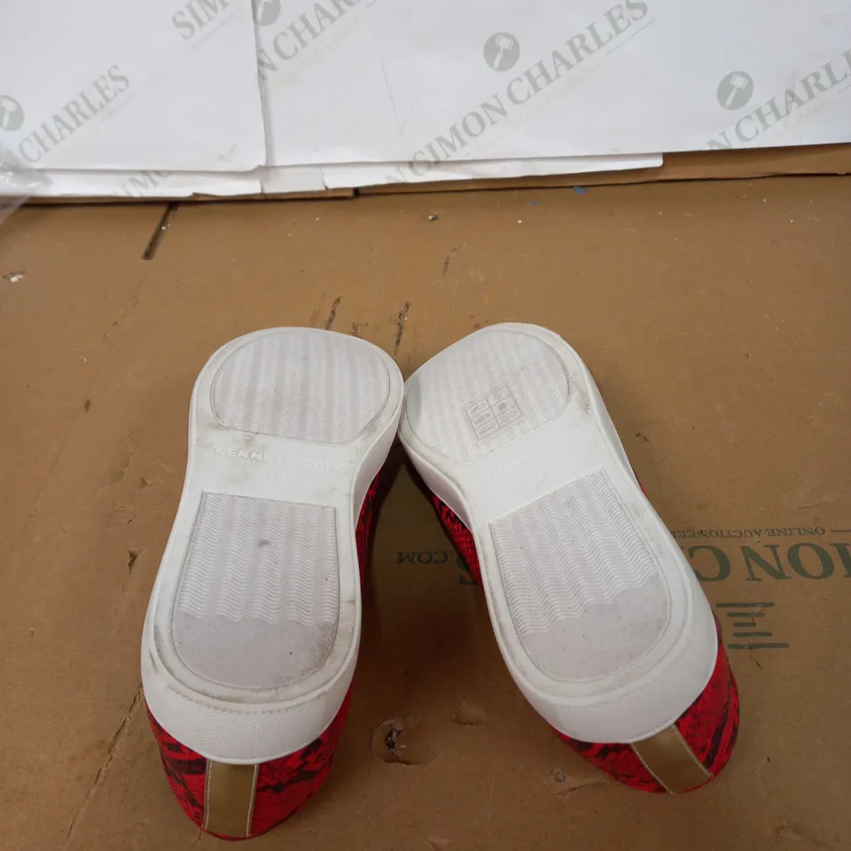 KENNETH COLE RED SNAKE PRINTED TRAINERS SIZE UK 6