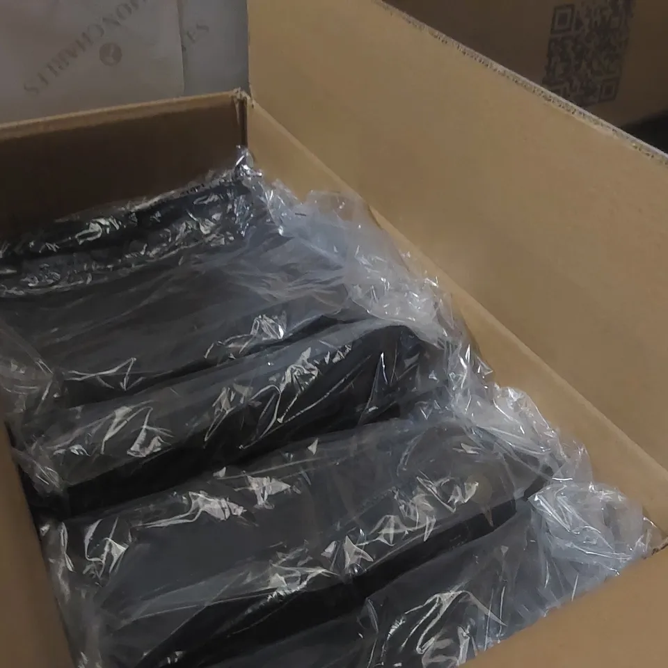 BOX CONTAINING APPROXIMATELY 16x BRAND NEW JULIPA INDIGO SLIM FIT JEANS - SIZE 28