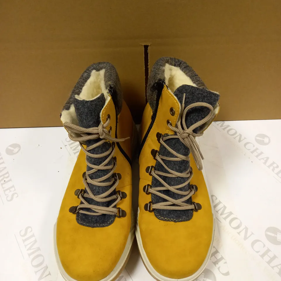 RIEKER LACE BOOT YELLOW - SIZE 6.5