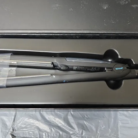 BOXED REVAMP PROGLOSS STEAMCARE CERAMIC STRAIGHTENER ST-1600-GB