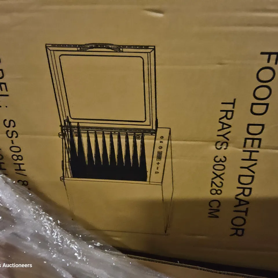PALLET OF ASSORTED ITEMS TO INCLUDE,TOILET SEATS, AUTOMATIC WASTE BIN, SMART DESK LIGHT, INFLATABLE MATTRESS, WEIGHTED BLANKET, FOOD DEHYDRATOR.