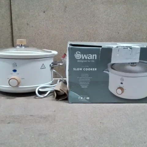 BOXED SWAN 3.5L SLOW COOKER WHITE