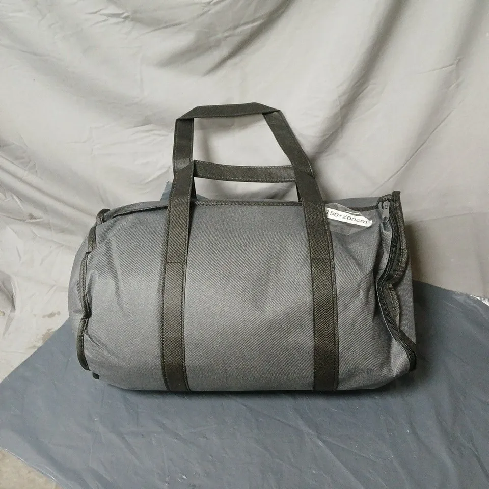 GREEN THROW IN GREY CARRY CASE 