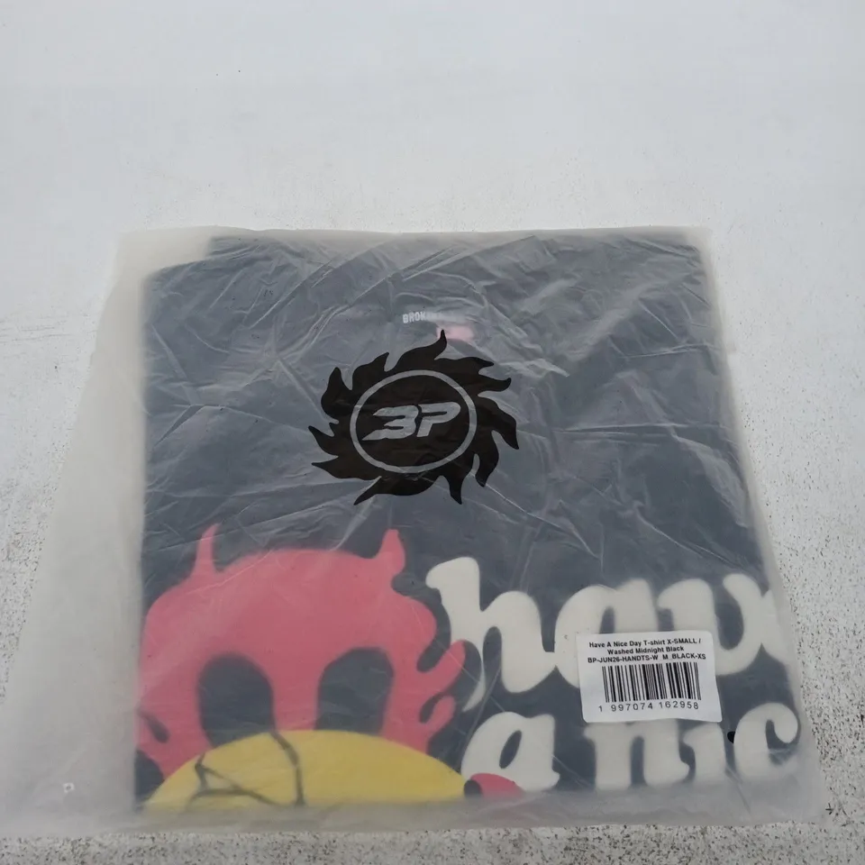 BAGGED BROKEN PLANET HAVE A NICE DAY T-SHIRT – BLACK, XS (UK)