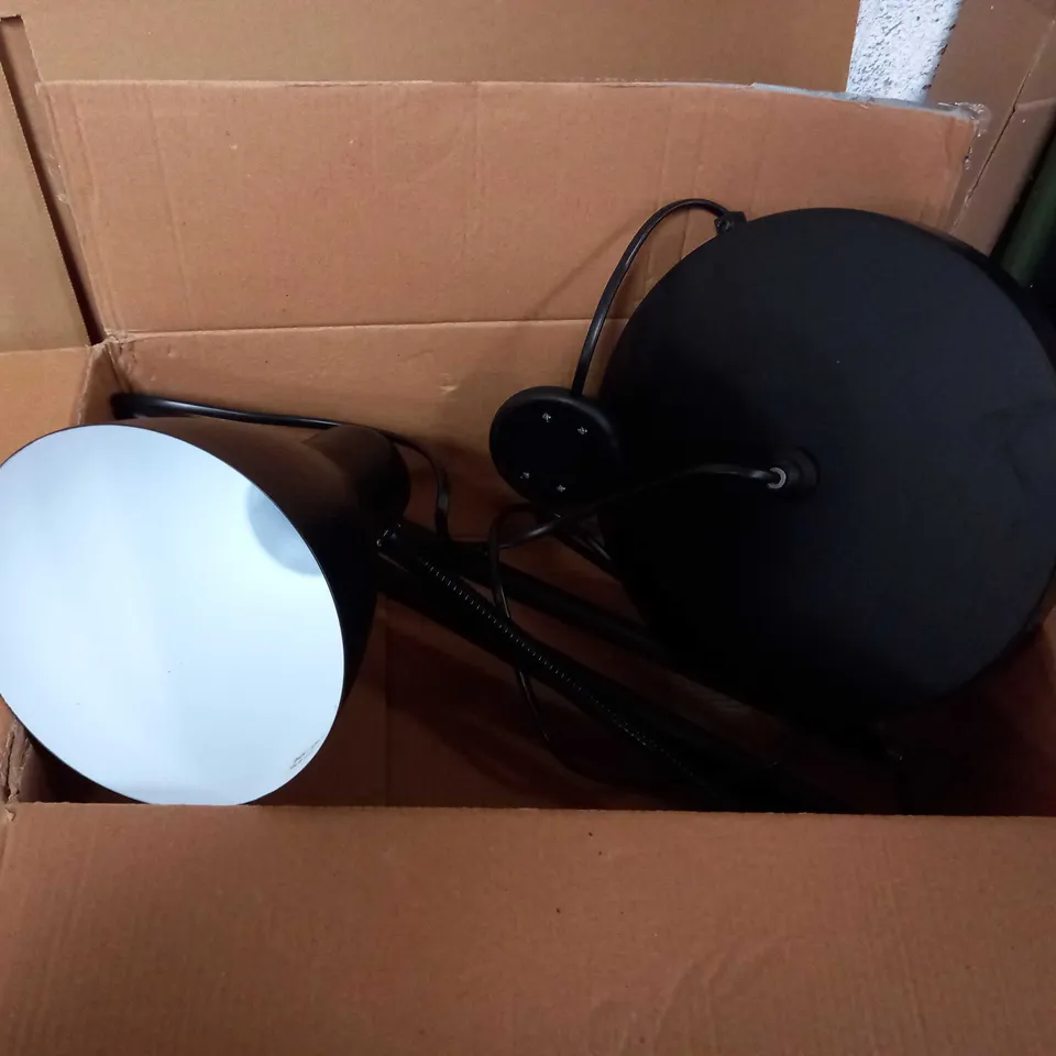 DESIGNER BLACK FLOOR LAMP