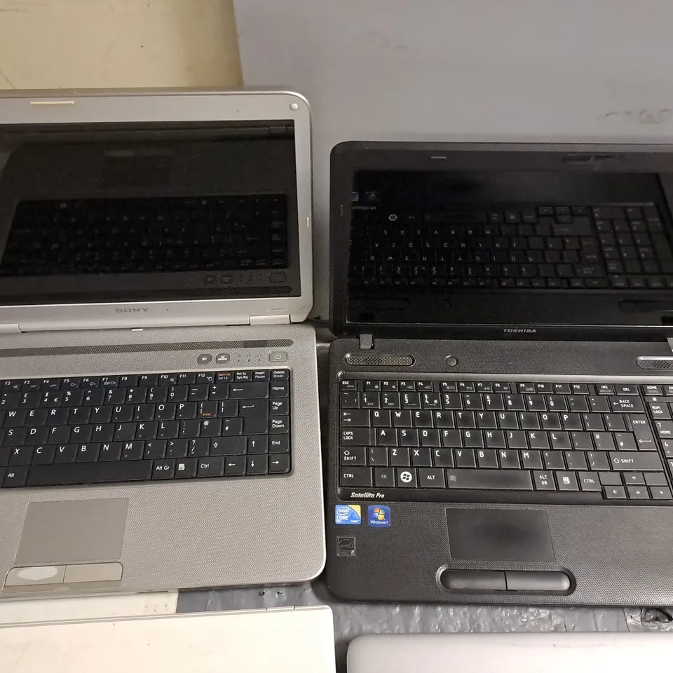 LOT OF 12 ASSORTED LAPTOPS TO INCLUDE LENOVO THINPADS, DELL INSPIRON AND VOSTRO