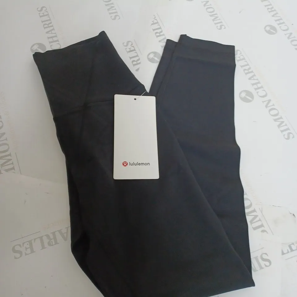 LULUMELON BLACK GYM LEGGINGS SIZE 4