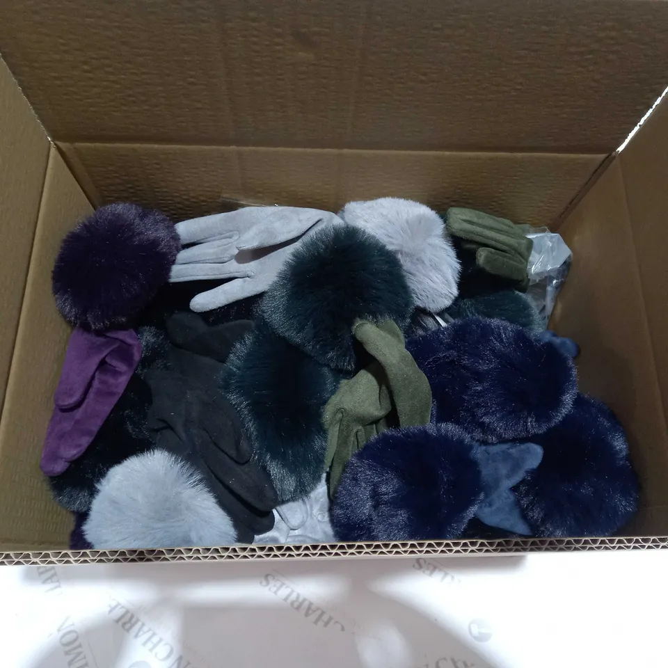 MEDIUM BOX OF ASSORTED CLOTHING ITEMS IN VARIOUS SIZES AND COLORS