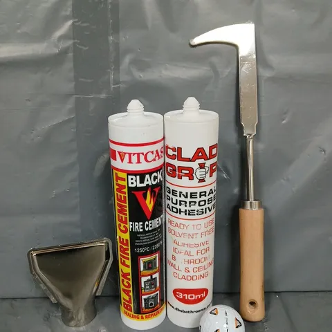 APPROXIMATELY 10 ASSORTED ITEMS TO INCLUDE - GOLF BALL , MINI HOE ETC