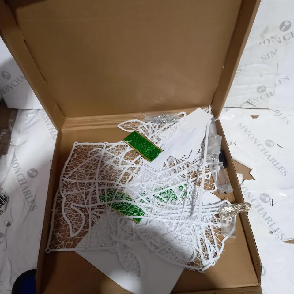 BOXED LIGHT UP REINDEER DECORATION 