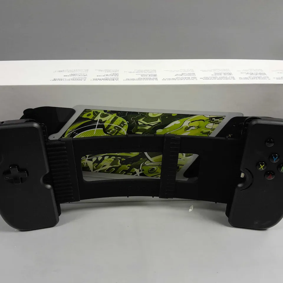 BOXED GAMEVICE CONTROLLER FOR LIGHTENING CONNECTOR IPAD