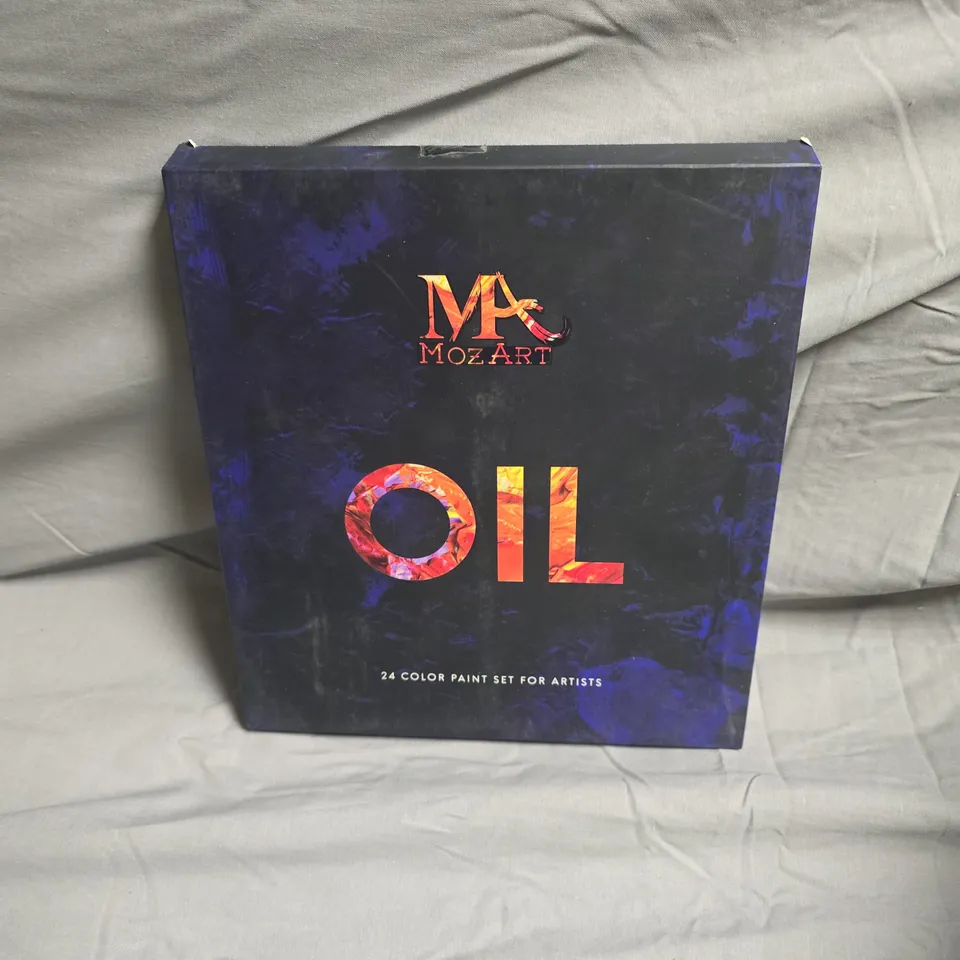 APPROXIMATELY 9 MOZART OIL PAINT SET – 24 COLOURS IN 12ML TUBES