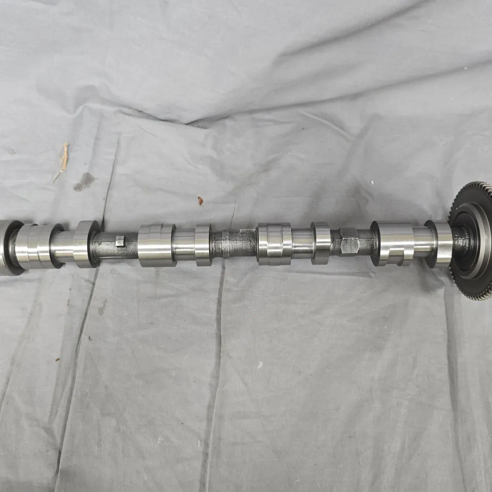 CAMSHAFT WITH TIMING GEAR – AUTOMOTIVE ENGINE COMPONENT - COLLECTION ONLY 