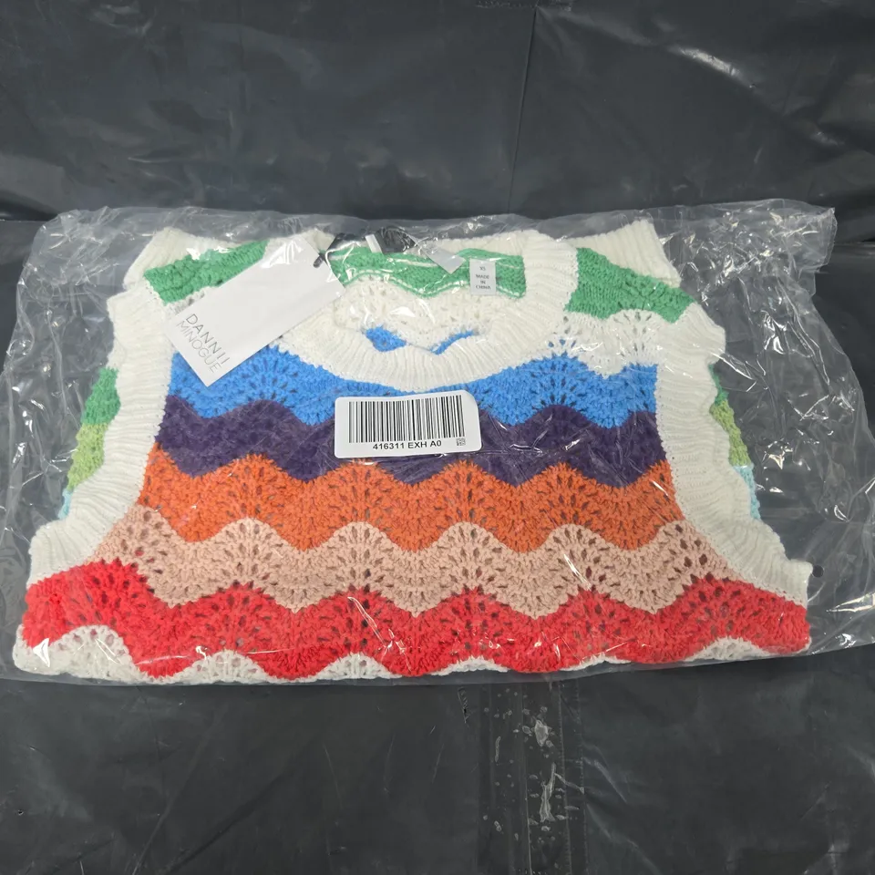 BOX OF APPROX 10 DANNII MINOGUE STRIPE KNITTED VEST STANDARD