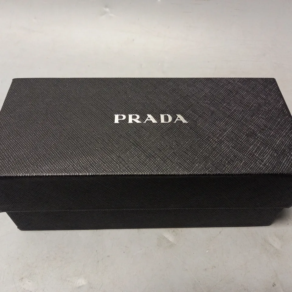 BOXED PRADA SUNGLASSES (5101)