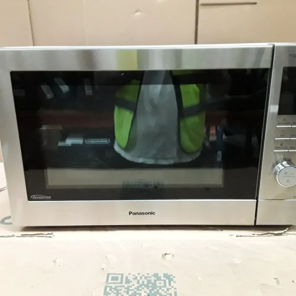 PANASONIC MICROWAVE NN-CD88QS