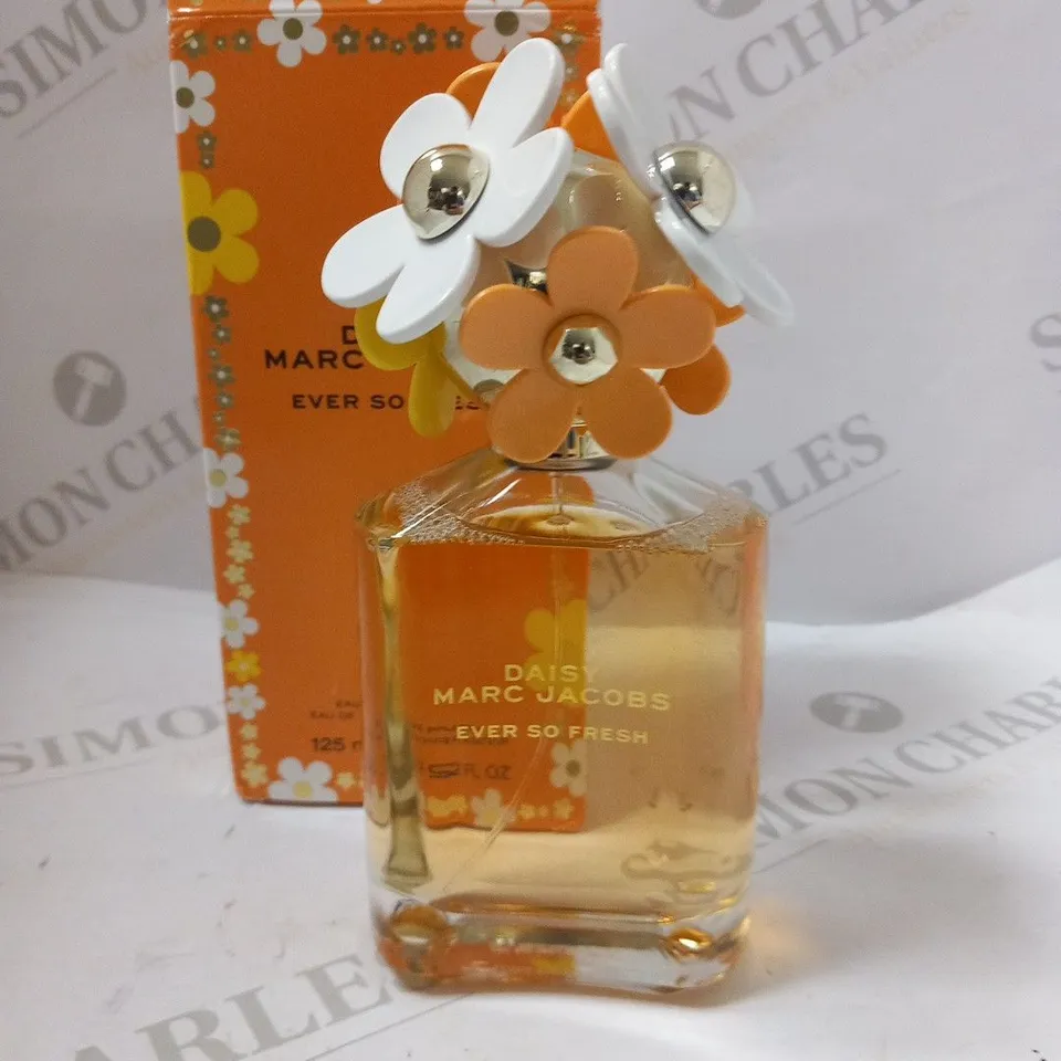 BOXED DAISY MARC JACOBS EVER SO FRESH EAU DE PARFUM 125ML