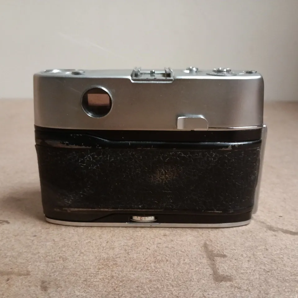 AGFA OPTIMA 35MM FILM CAMERA – COLOR-OPTAR S LENS, BLACK & SILVER
