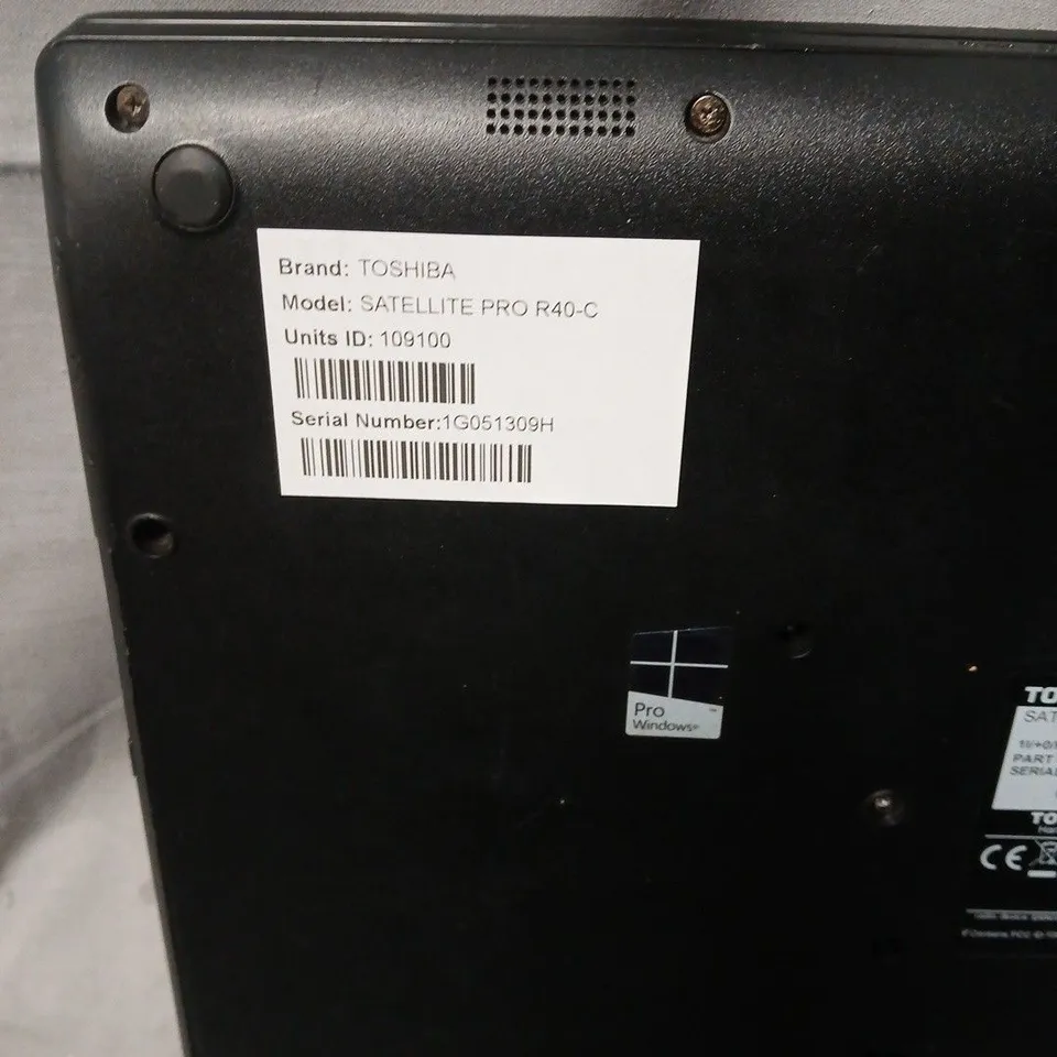 TOSHIBA SATELLITE PRO R40-C LAPTOP – BLACK