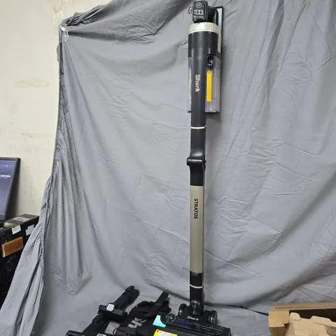 SHARK STRATOS CORDLESS STICK VACUUM – PET PRO MODEL 