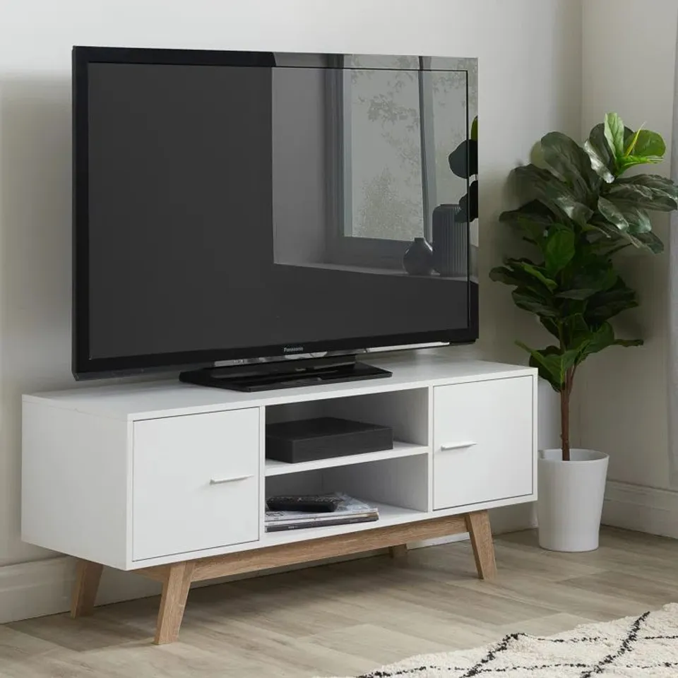 BOXED BERAUN TV STAND FOR TVS UP TO 60"