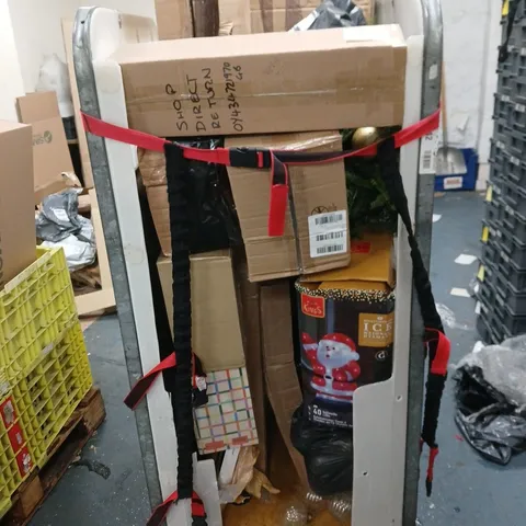 CAGE OF APPROXIMATELY 12 ASSORTED ITEMS 