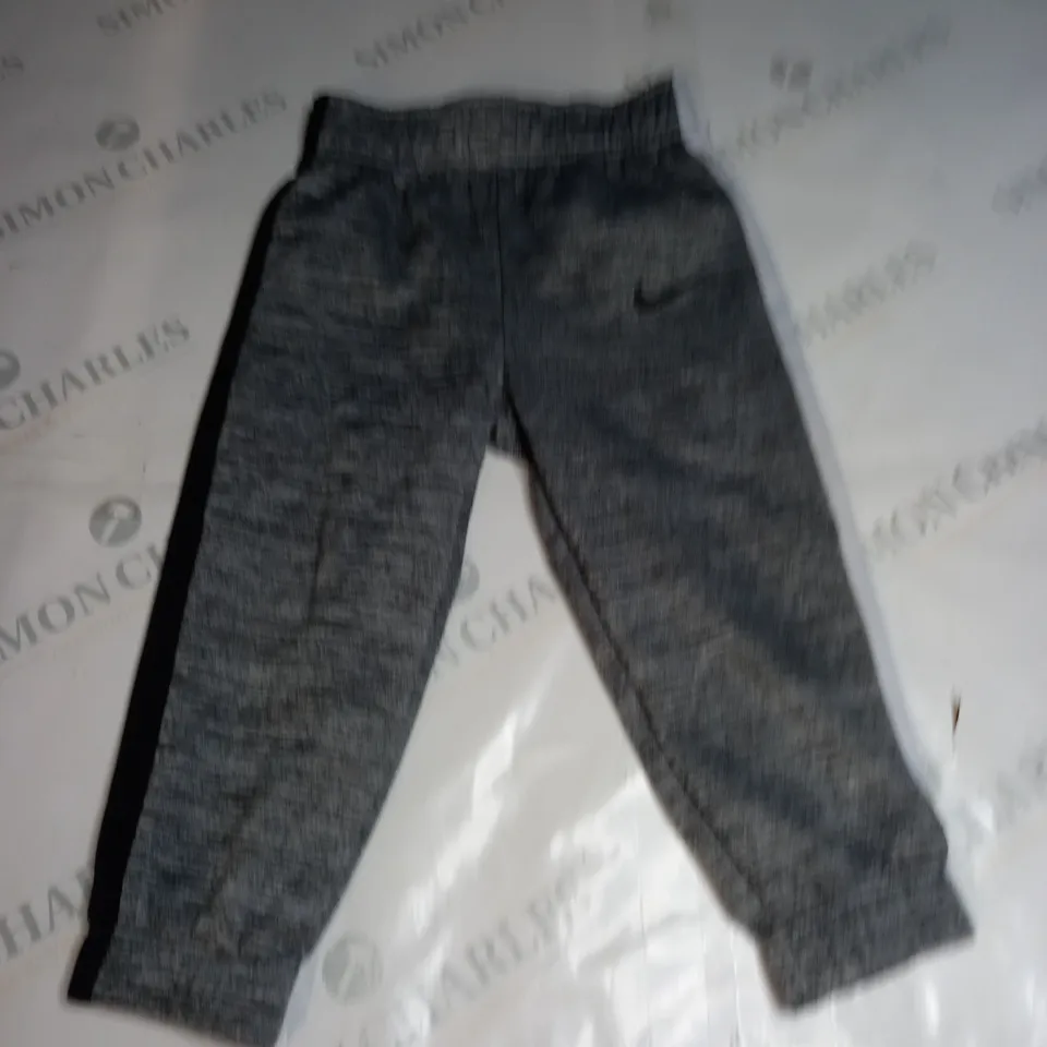 NIKE TRACKSUIT BOTTOMS SIZE 24 MONTHS
