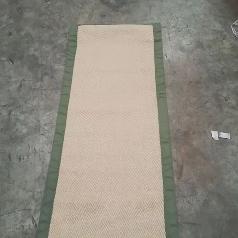 QUALITY DESIGNER AREA RUG - APPROXIMATELY 150X60CM